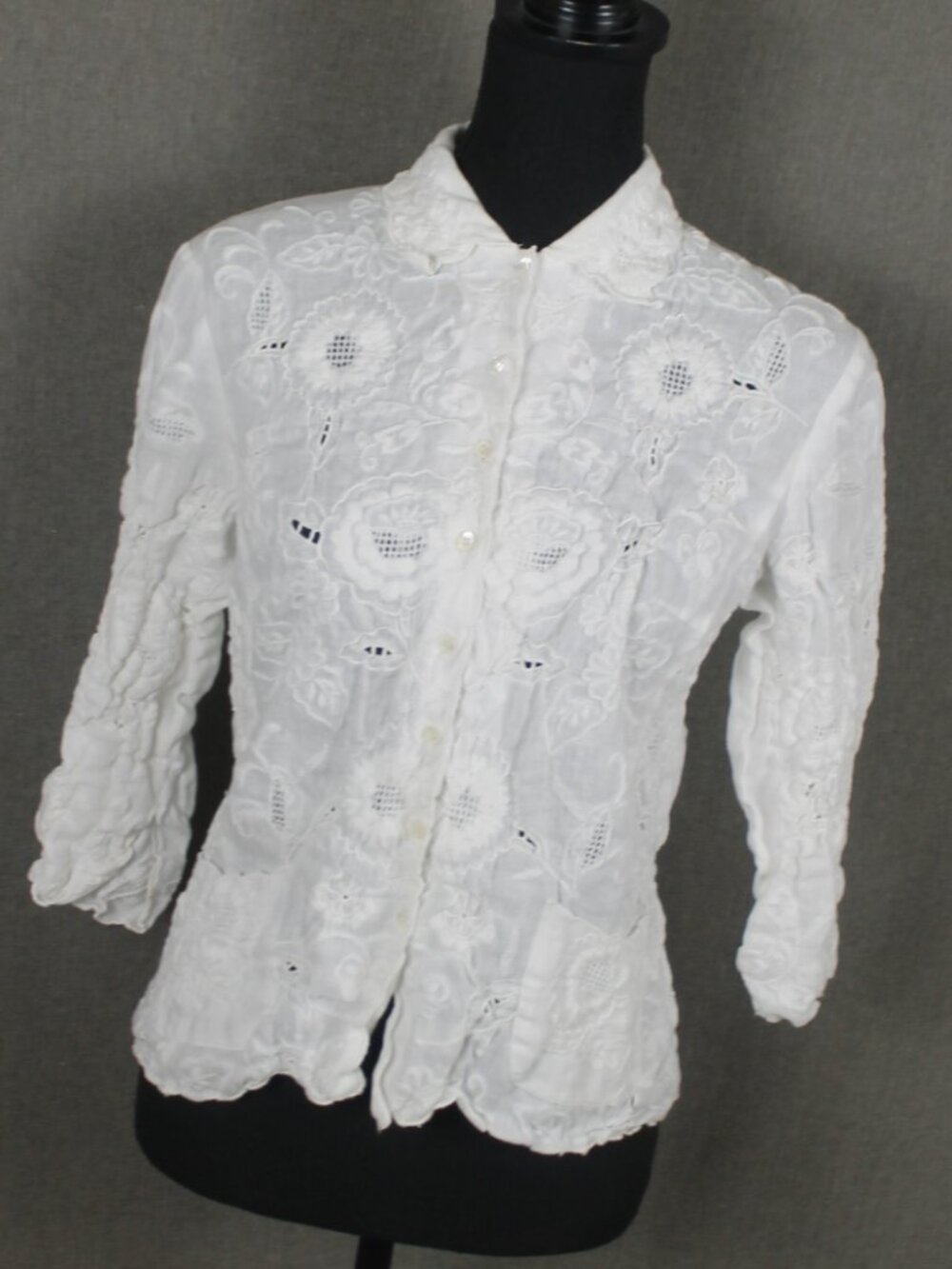 Bogner Women's White Linen Embroidered Eyelet Floral Button Down Blouse Top 10